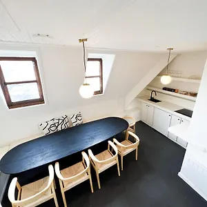 Le Faubourg Apartamento Amberes