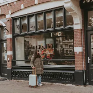 Boutique First 4* Haga